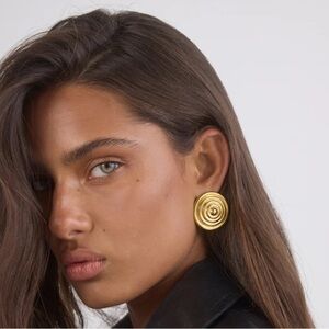 NEW Cendre Gold Circle Lilou Earrings
